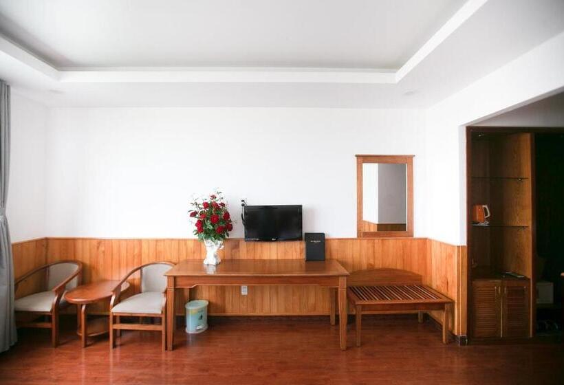 اتاق لوکس, Tre Xanh