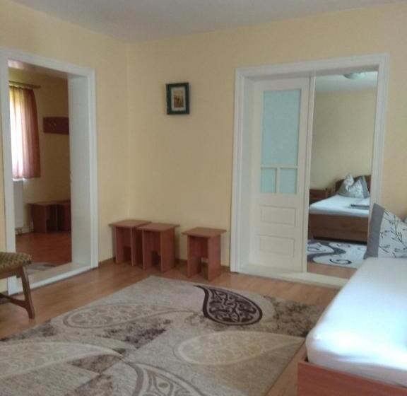 Апартаменты 2 Спальни, Casa Adriana