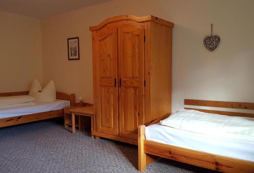 Номер Стандарт Вид на Сад, Gästehaus Stadtschaenke