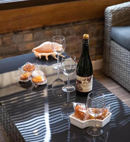 منزل غرفة نوم واحدة, La Casa Bella   Calm And Cosy House By The Sea