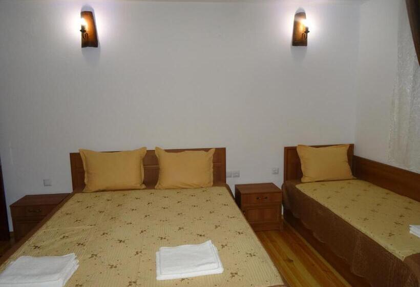 스탠다드 스튜디오, Ognyanovata Guest House