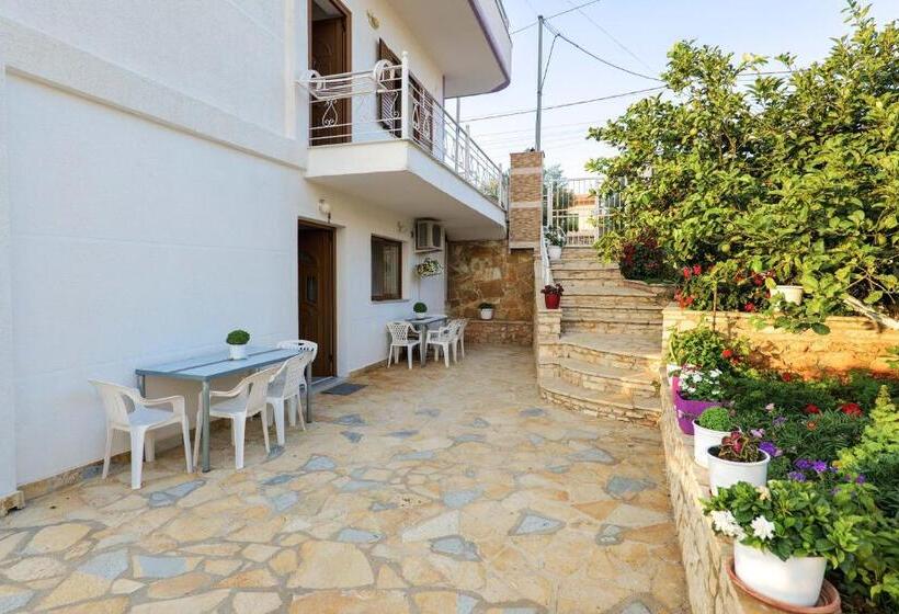 ファミリールーム, Villa Ylli Ksamil