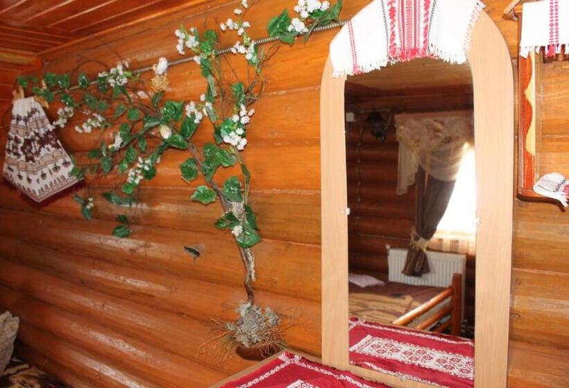 חדר סטנדרט לשלושה עם מרפסת, Zustrizh U Leva