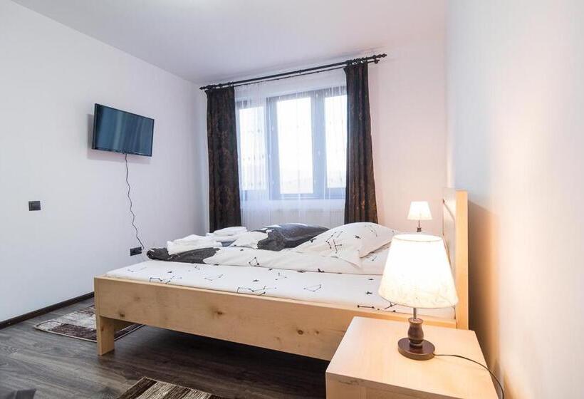 اتاق استاندارد با چشمانداز کوهستان, Pensiunea Paradisul Naturii