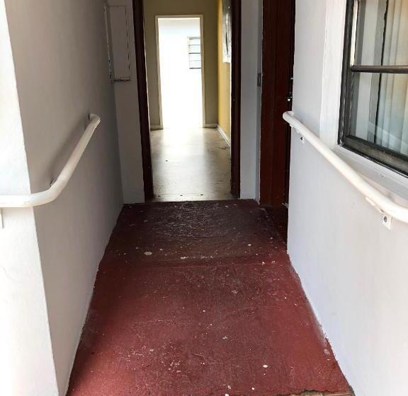 适合残疾人使用的标准间, Ramona Motel