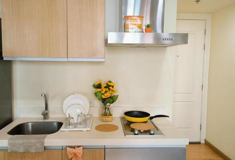 Huoneisto 1 Makuuhuone Parveke, Beach View Unit In Azure Urban Resort Residences