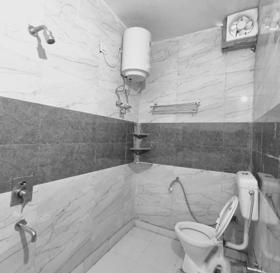 デラックスルーム, Lisa Homes Near Terminal 1 Igi Airport Metro