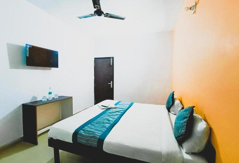 デラックスルーム, Lisa Homes Near Terminal 1 Igi Airport Metro