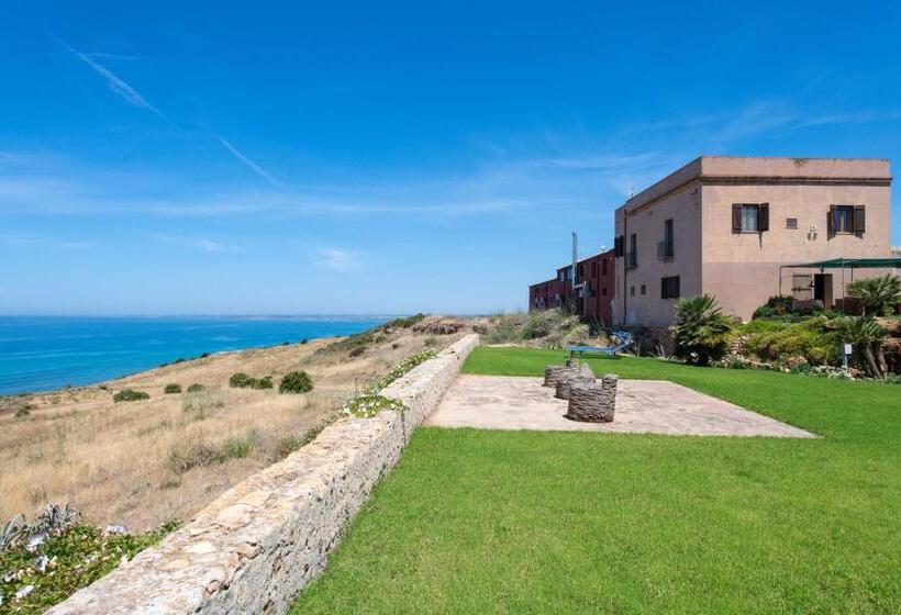 חדר סטנדרט עם מרפסת, Maragani Beach Rooms & Breakfast