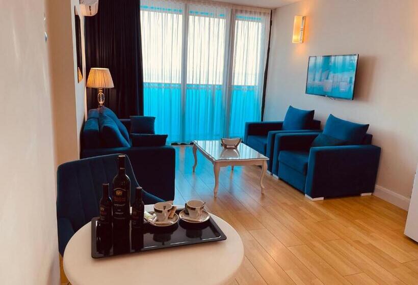 آپارتمان 1 خوابه با چشم‌انداز دریا, Batumi Floor40