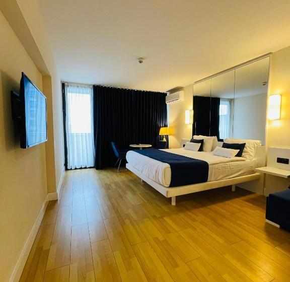 اتاق راحتی سه تخته, Batumi Floor40