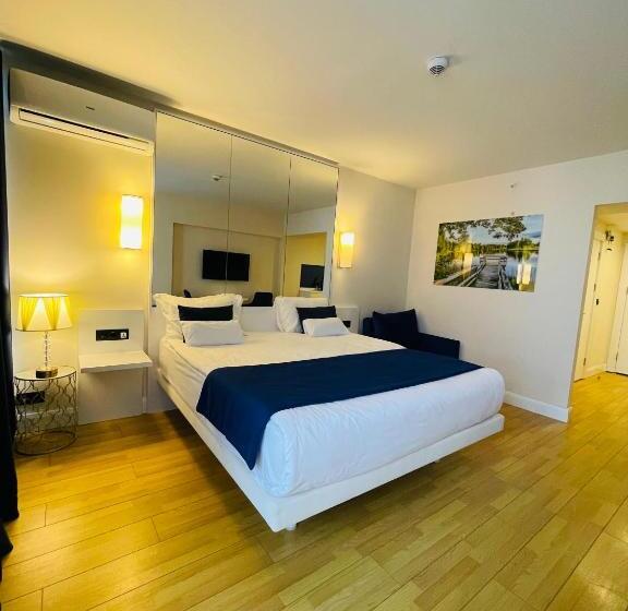 اتاق راحتی سه تخته, Batumi Floor40