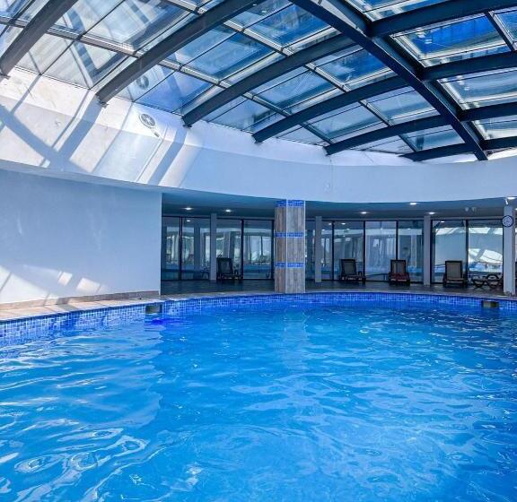 اتاق راحتی سه تخته, Batumi Floor40