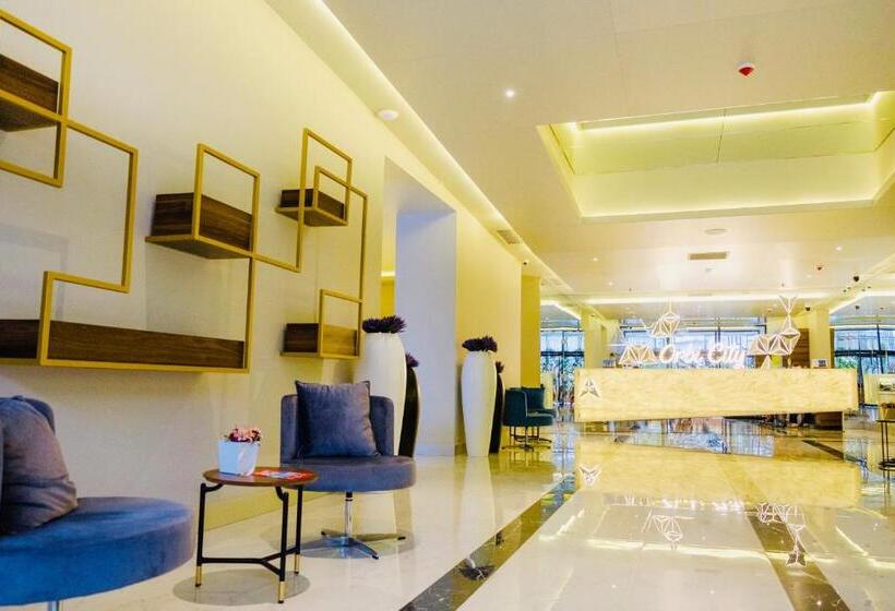 سوییت خانوادگی, Batumi Floor40