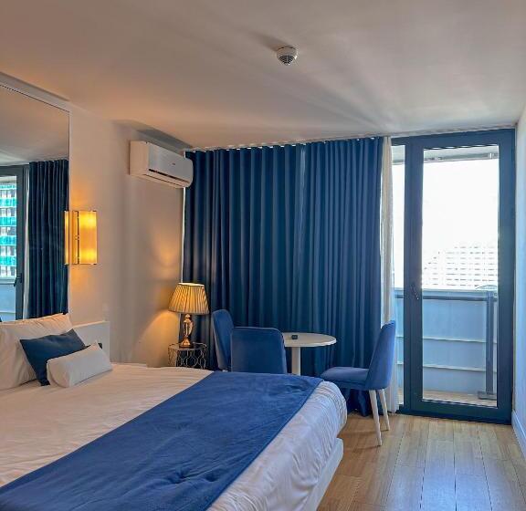 اتاق راحتی سه تخته, Batumi Floor40