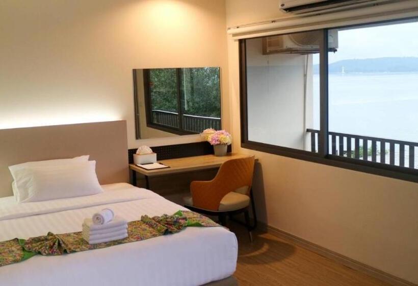 اتاق سوپریور, Pearl Andaman Resort Ranong Koh Koo