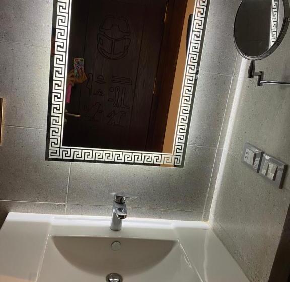 اتاق استاندارد با چشمانداز کوهستان, Sphinx And Pyramids Inn