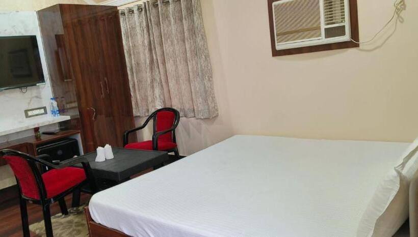 バルコニー付きデラックスルーム, New Mouchak Hotel & Resorts