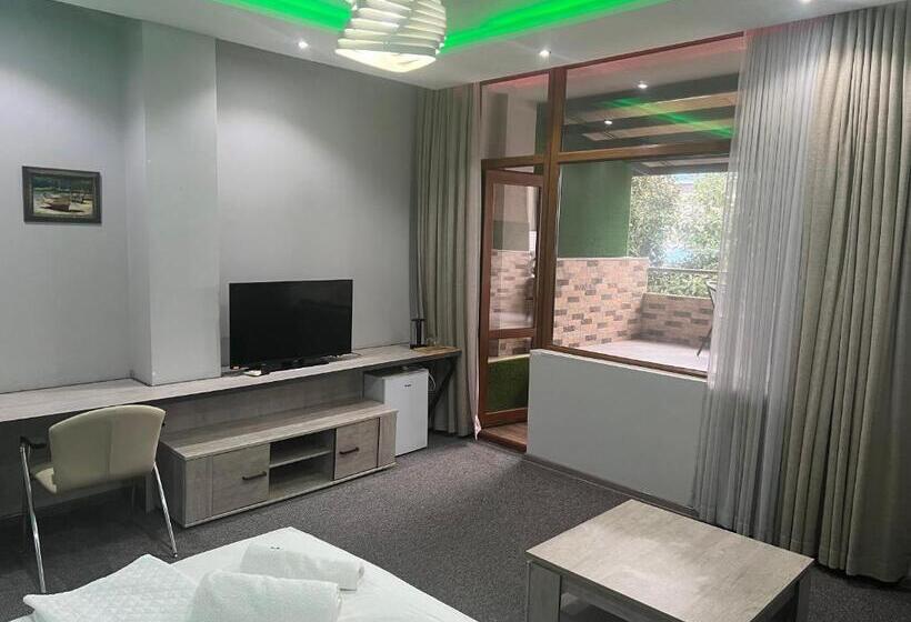 اتاق استاندارد با تخت بزرگ, Kent Hotel & Restaurant Kent Beach