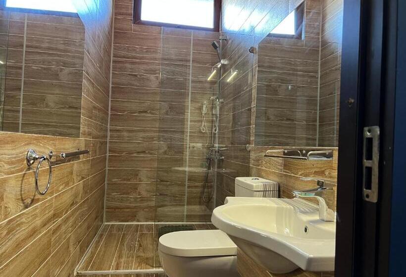 اتاق راحتی سه تخته, Kent Hotel & Restaurant Kent Beach