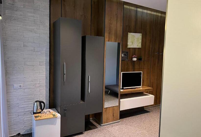 اتاق استاندارد با وان آب گرم, Kent Hotel & Restaurant Kent Beach