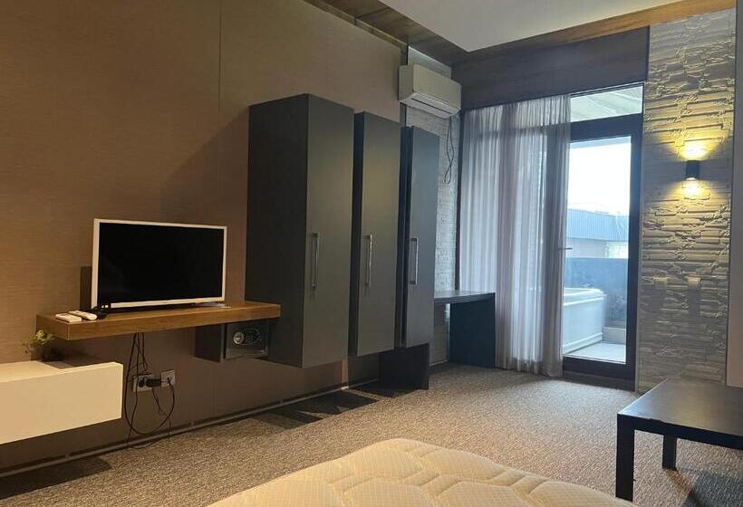 سوئیت با تخت بزرگ, Kent Hotel & Restaurant Kent Beach