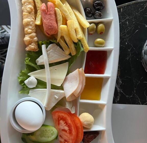 اتاق لوکس, Kent Hotel & Restaurant Kent Beach