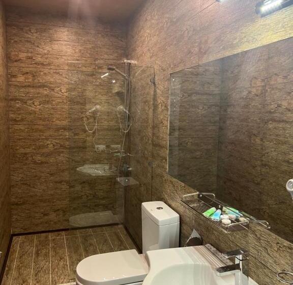 اتاق لوکس, Kent Hotel & Restaurant Kent Beach