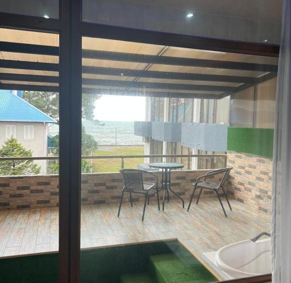 اتاق استاندارد با تخت بزرگ, Kent Hotel & Restaurant Kent Beach