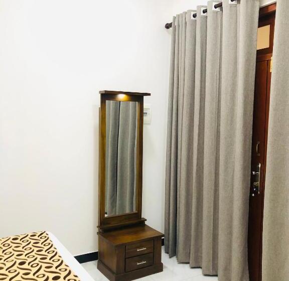 חדר סטנדרט פנימי, Renaissance Villa Bentota