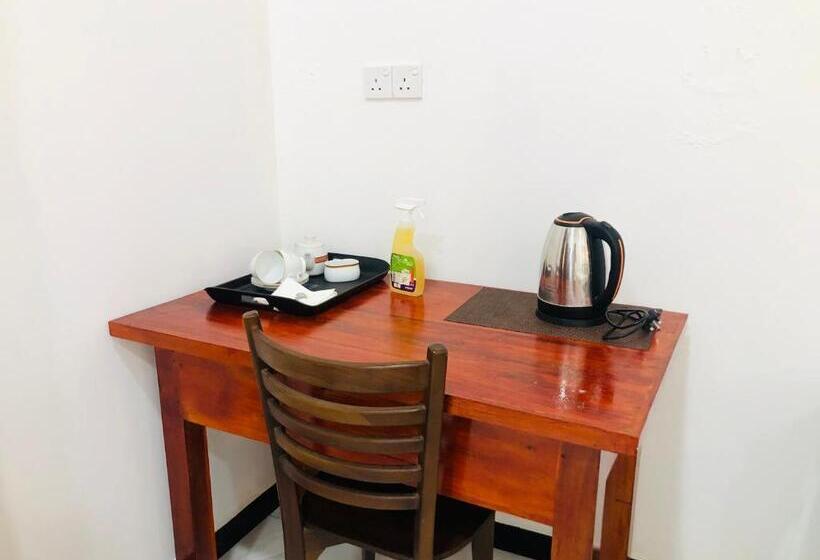 חדר דלוקס עם מרפסת, Renaissance Villa Bentota