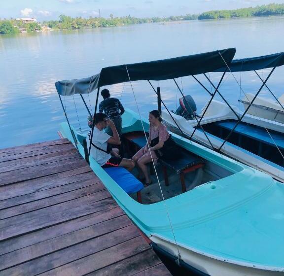 חדר דלוקס עם מרפסת, Renaissance Villa Bentota