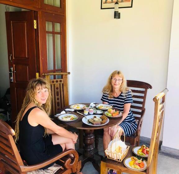 חדר סטנדרט פנימי, Renaissance Villa Bentota