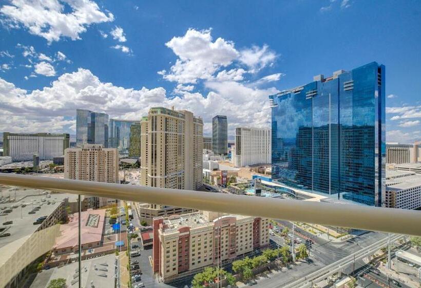 バルコニー付きスタンダードステューディオ, Studio Suite 25th Flr Mgm Signature Balcony Strip View