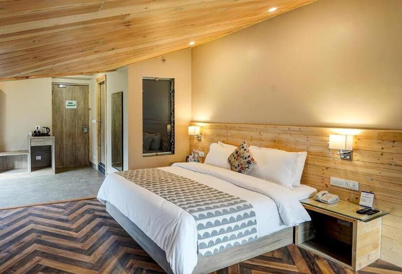 חדר דלוקס עם מרפסת, Naturevilas Sarovar Portico Centrally Heated