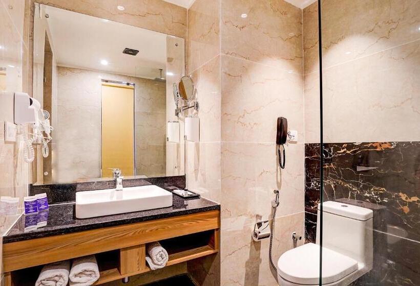 غرفة قياسية ذات إطلالة, Naturevilas Sarovar Portico   Centrally Heated