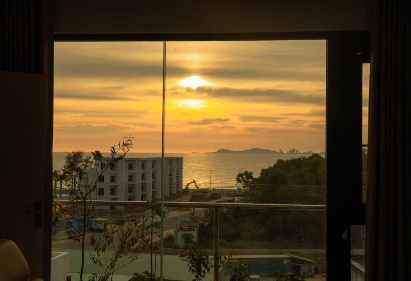 اتاق استاندارد با چشم‌انداز دریا, Light House Motel 978