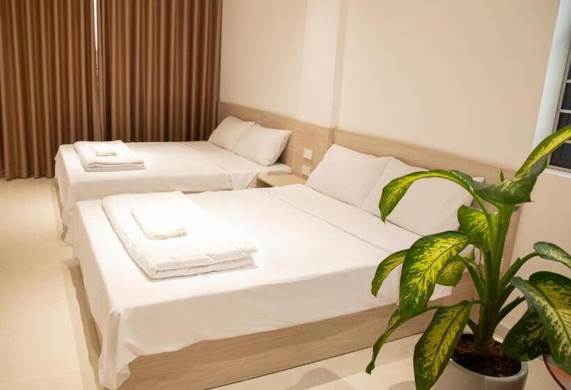 اتاق استاندارد با چشم‌انداز کوهستان, Light House Motel 978