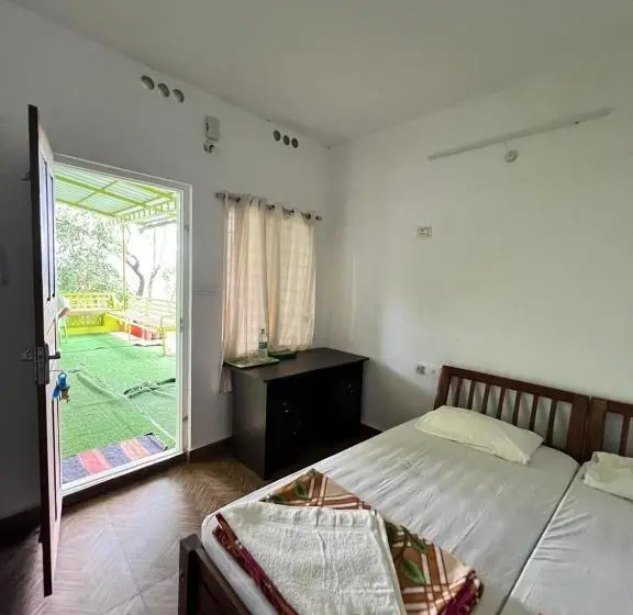 Deluxe-huone, Meghamala Resorts