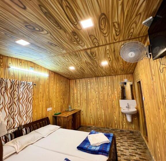 침실 2개 주택, Meghamala Resorts