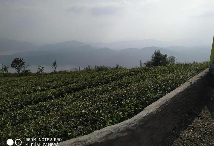 침실 2개 주택, Meghamala Resorts