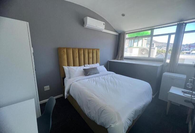 סוויטה נוף להרים, M & B Backpackers