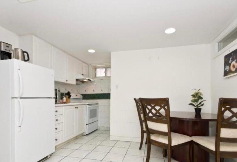 带2个卧室的公寓, Private House