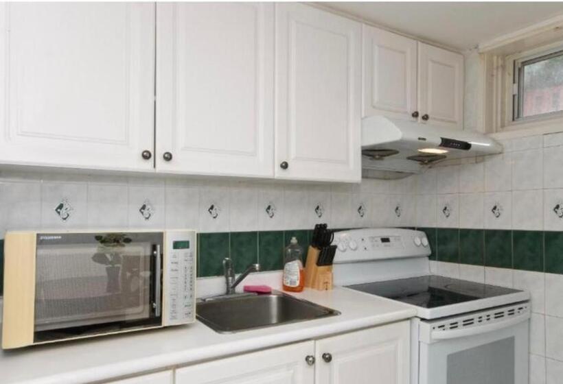 带2个卧室的公寓, Private House