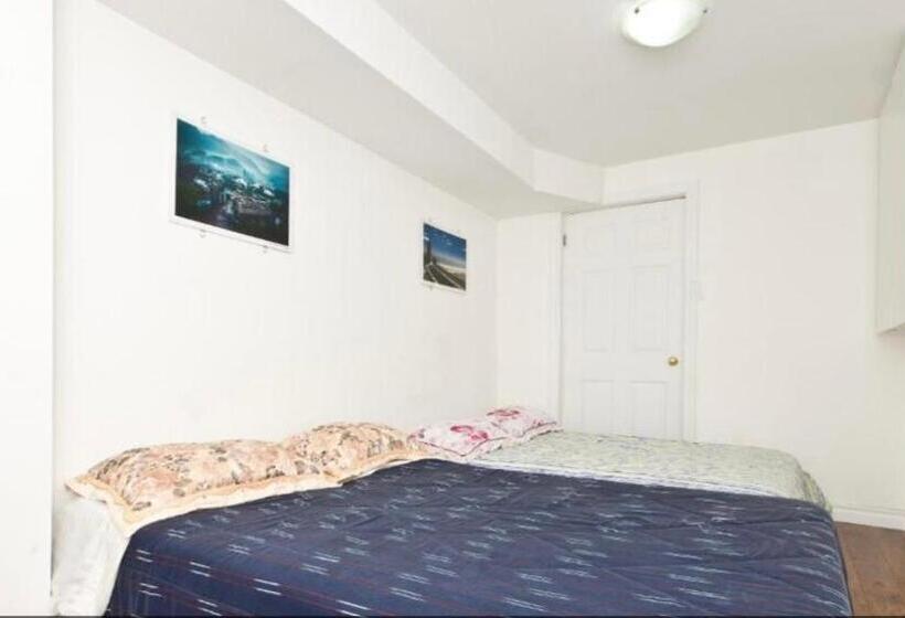 带2个卧室的公寓, Private House