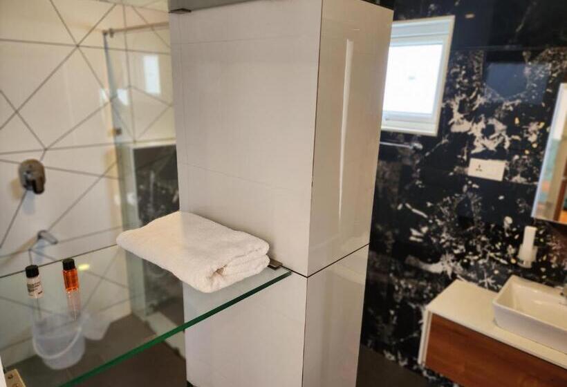 バルコニー付きデラックスルーム, Gee Resort & Heights