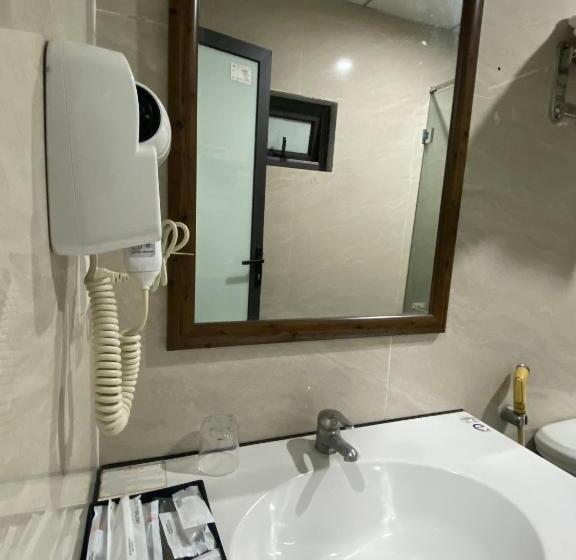 اتاق استاندارد سه نفره, đức Hiếu 1
