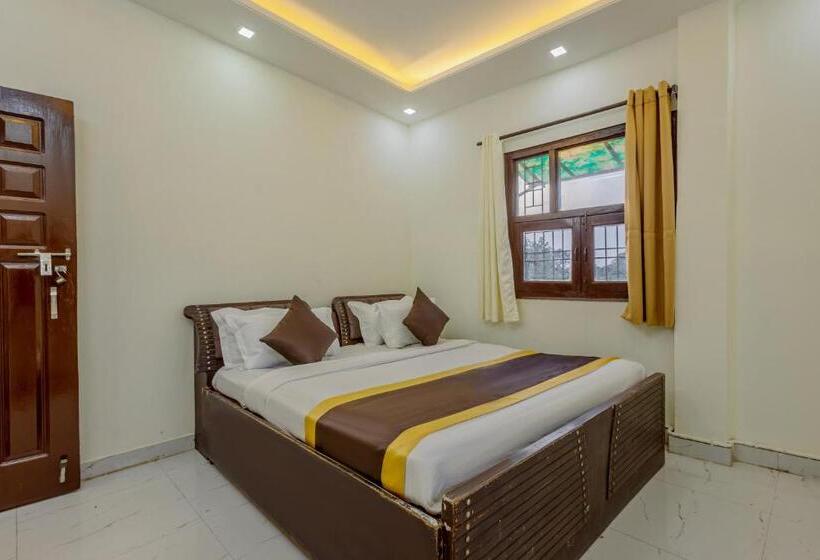 Номер Deluxe, Kotabagh Grand