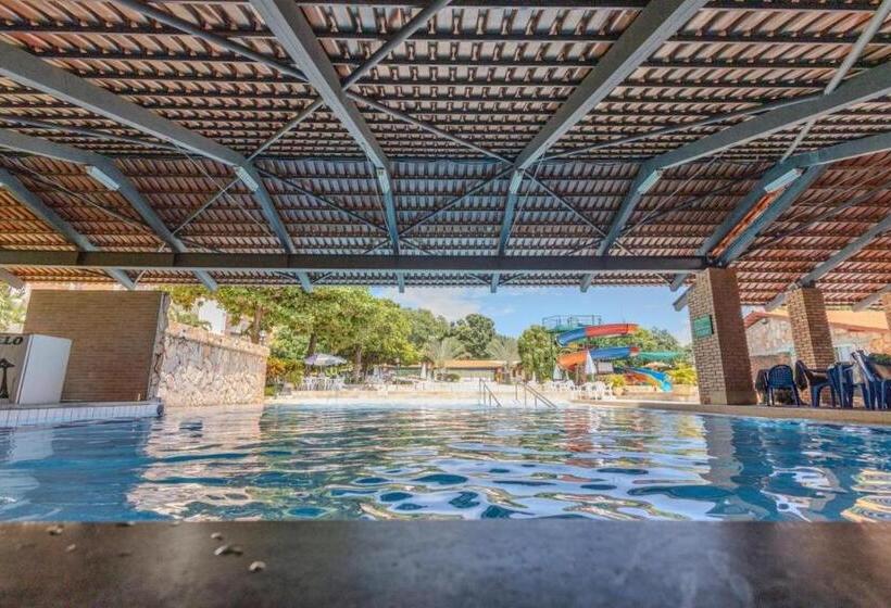 شقة غرفة واحدة, Apartamento Em Caldas Novas Hotel Império Romano