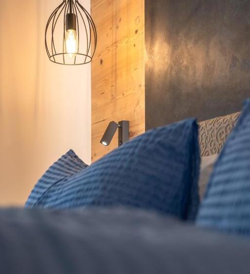 غرفة قياسية مزوَّدة بشُرفة, B&b Al Borgo